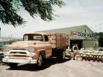 GMC 370 Stake Truck 1958 года